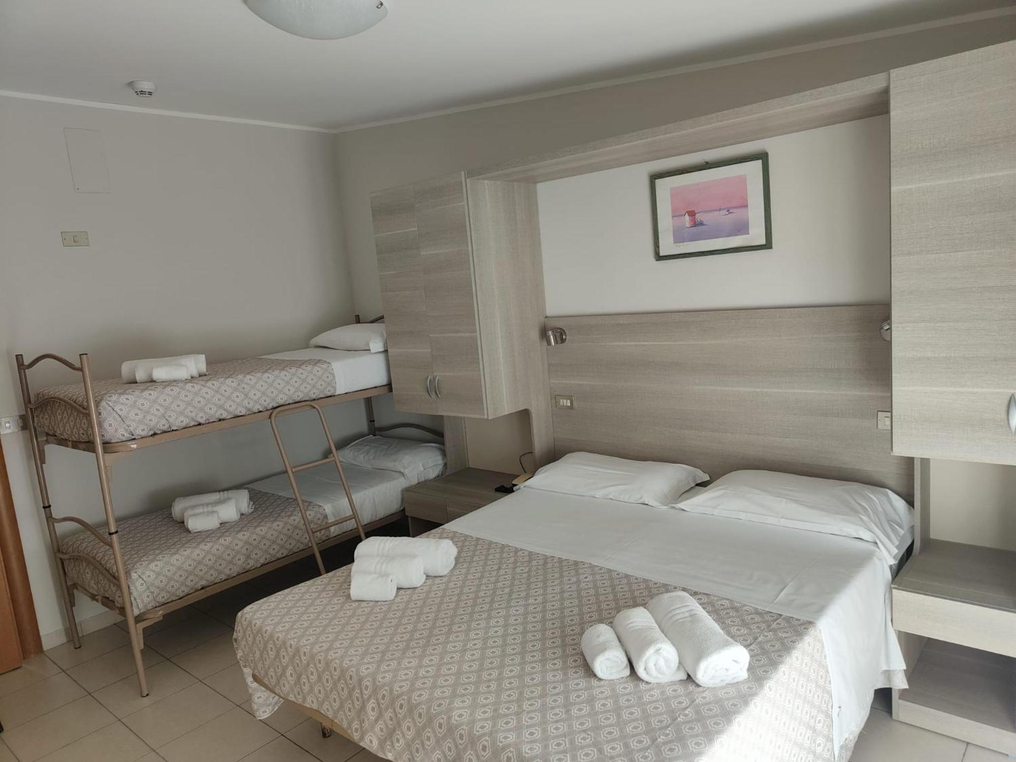 Hotel Gioiella Rimini Room photo